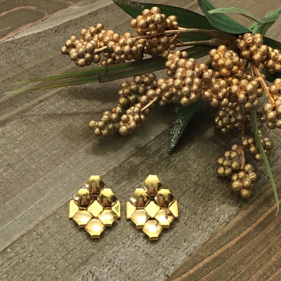 Jewelry - VINTAGE Gold Tone Honeycomb Earrings